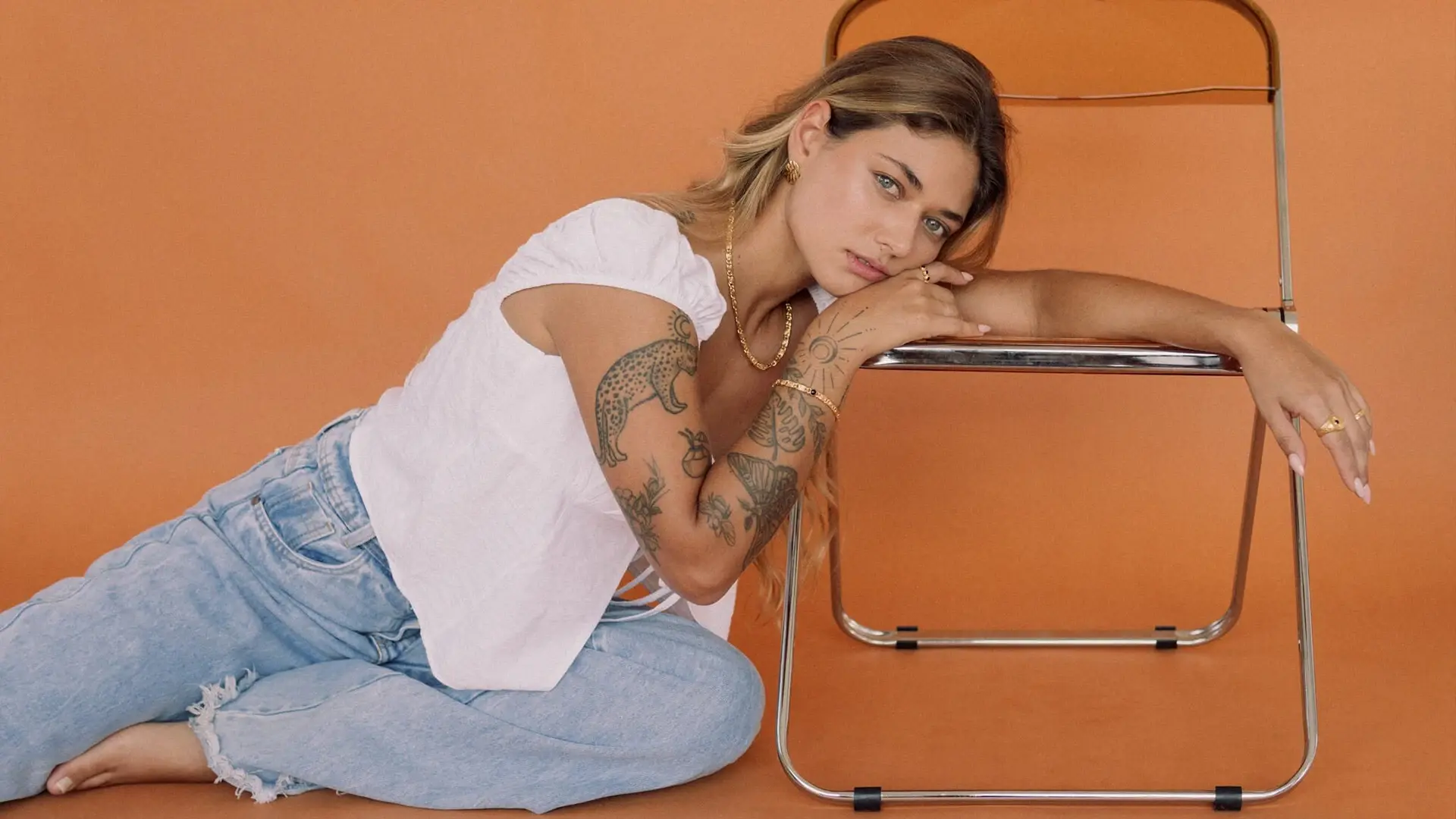 Stagger Cover Banner